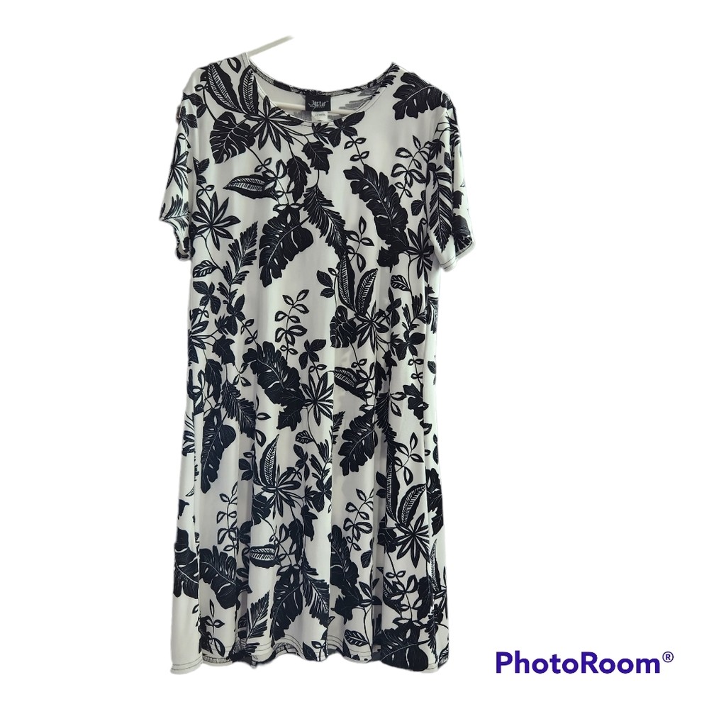 Jostar NWT Black & White Floral Print Knee Length Short Sleeve T-Shirt Dress L